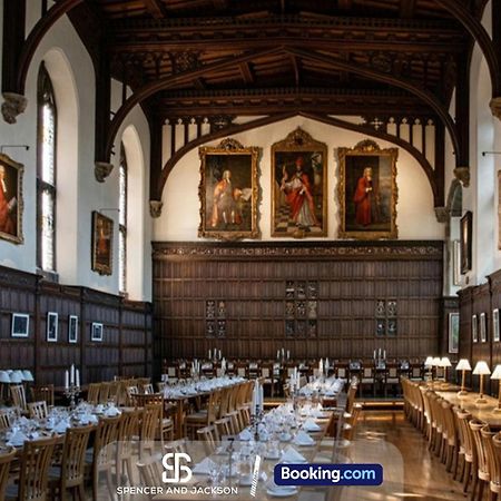 1 Bedroom City Centre Apartment Near The University And Bodleian Library By Spencer And Jackson Short Lets & Serviced Accommodation 牛津 外观 照片