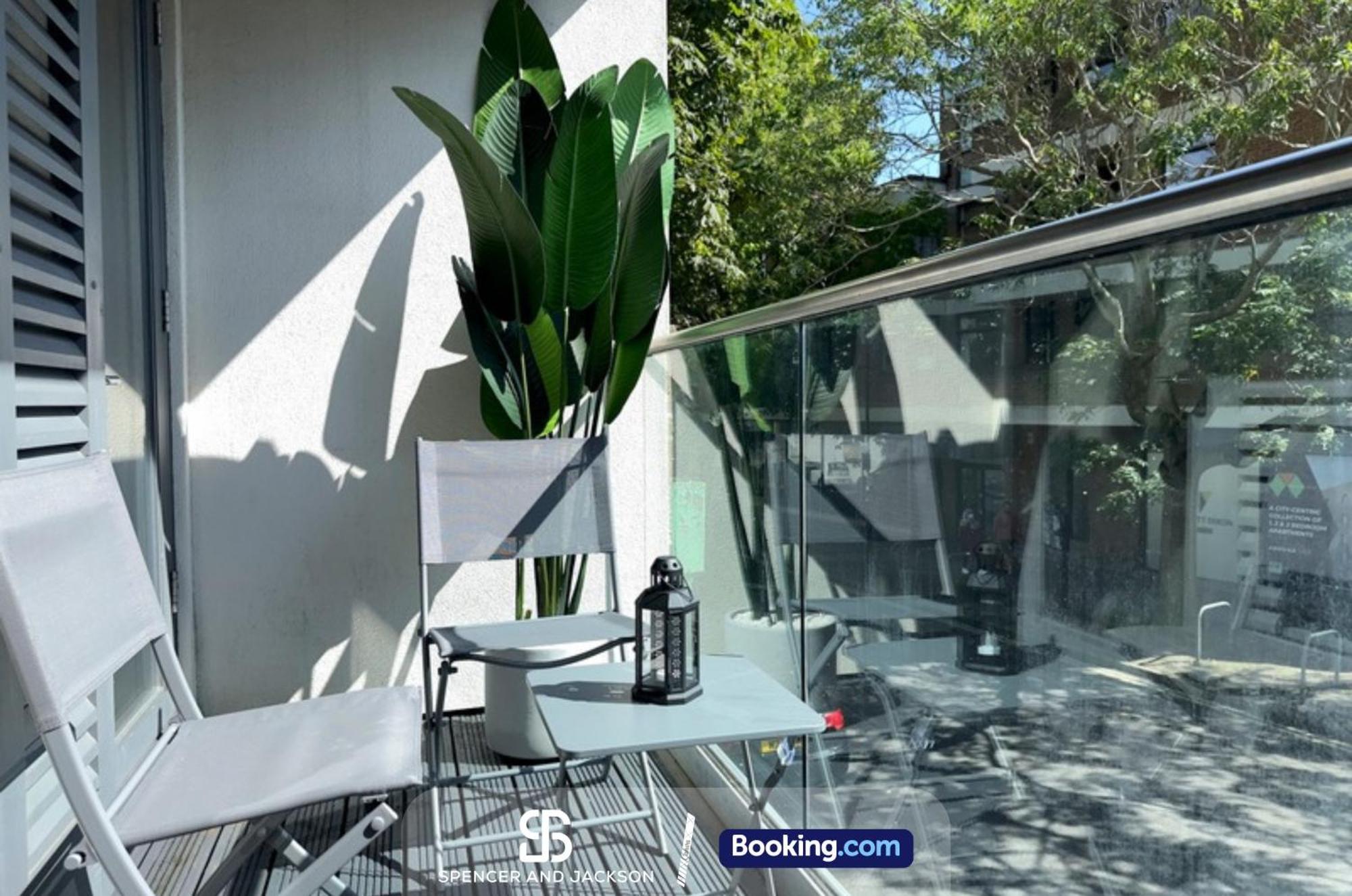 1 Bedroom City Centre Apartment Near The University And Bodleian Library By Spencer And Jackson Short Lets & Serviced Accommodation 牛津 外观 照片
