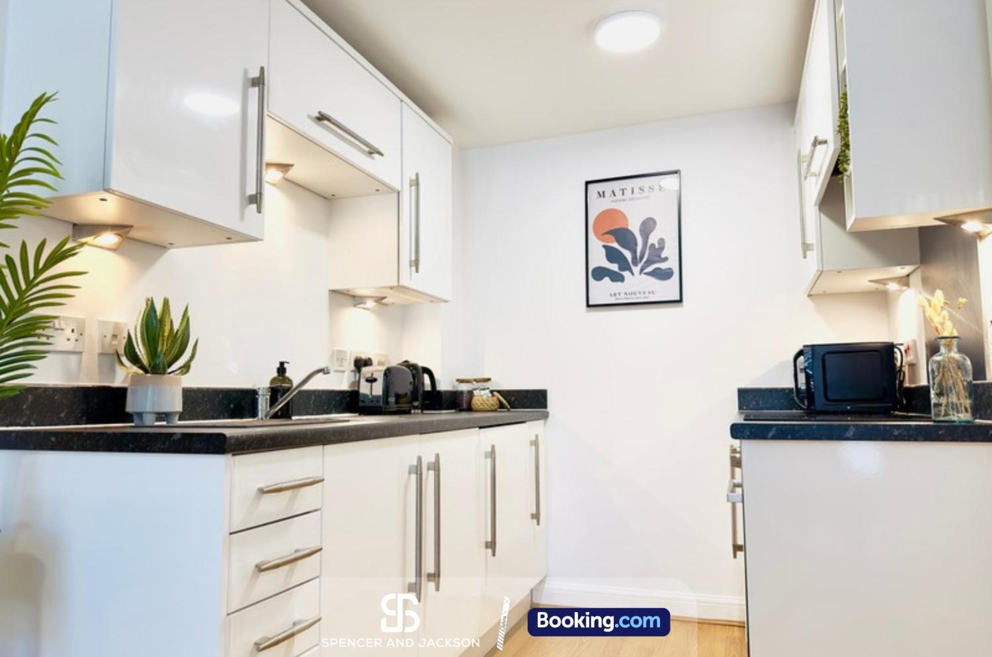 1 Bedroom City Centre Apartment Near The University And Bodleian Library By Spencer And Jackson Short Lets & Serviced Accommodation 牛津 外观 照片